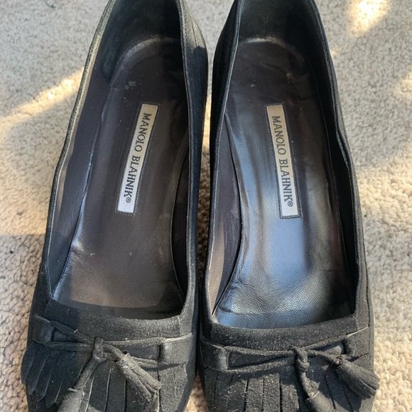 Vintage Manolo Blahnik suede pumps - Picture 3 of 10